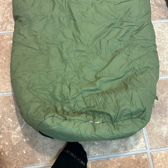 The North Face “Ember” Mummy Sleeping Bag 20° Rating w/Carry Travel Bag - Picture 13 of 17